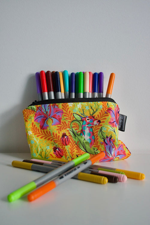 Multi-purpose pouch – Colorful deer print – Handmade in Quebec
